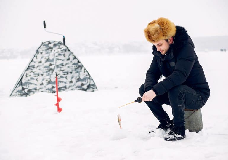 "Fish in the cold". The renaissance of ice fishing!
