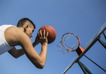 Practice makes perfect. How to polish your throwing technique in basketball?