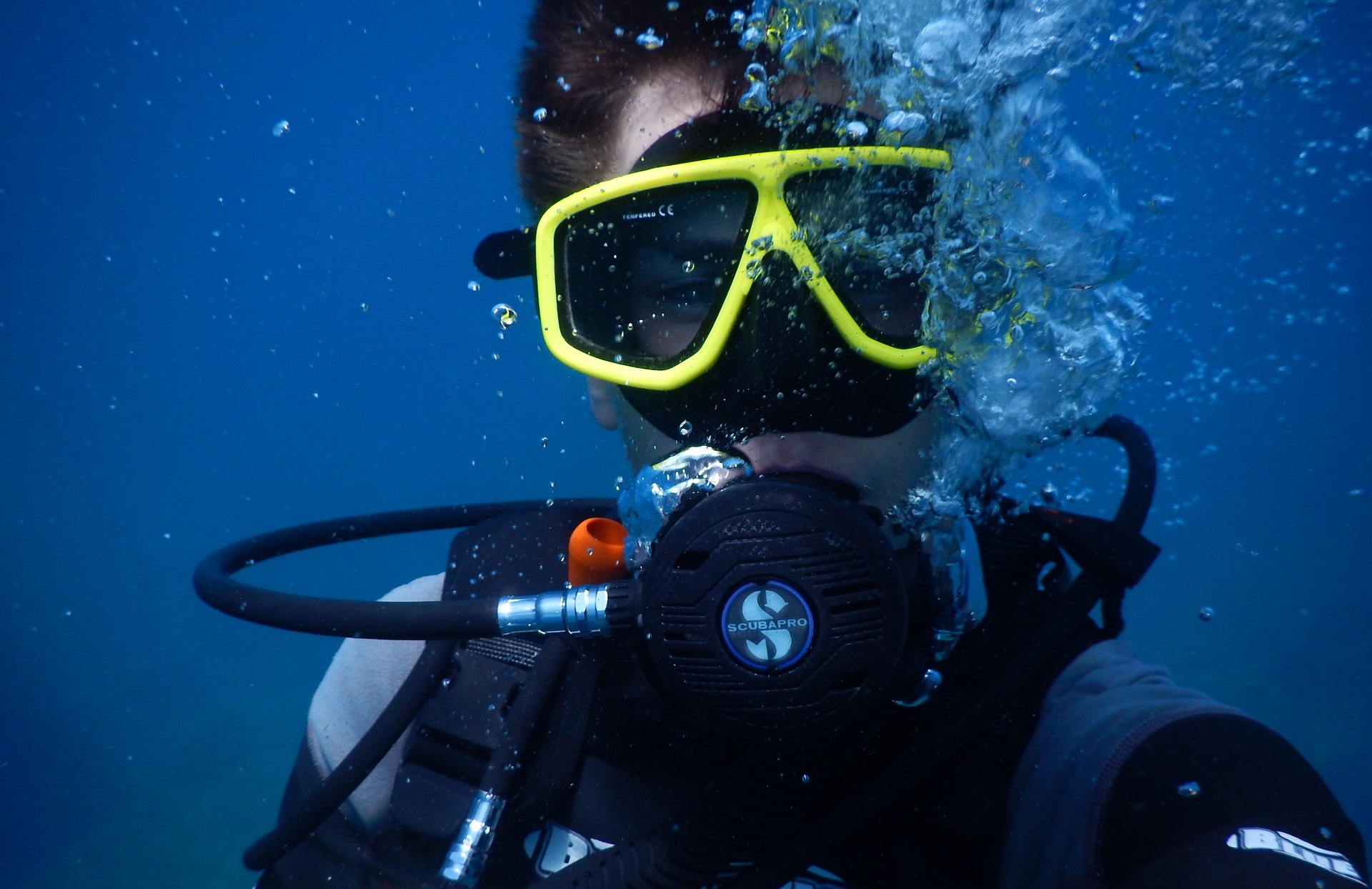 What is decompression diving?