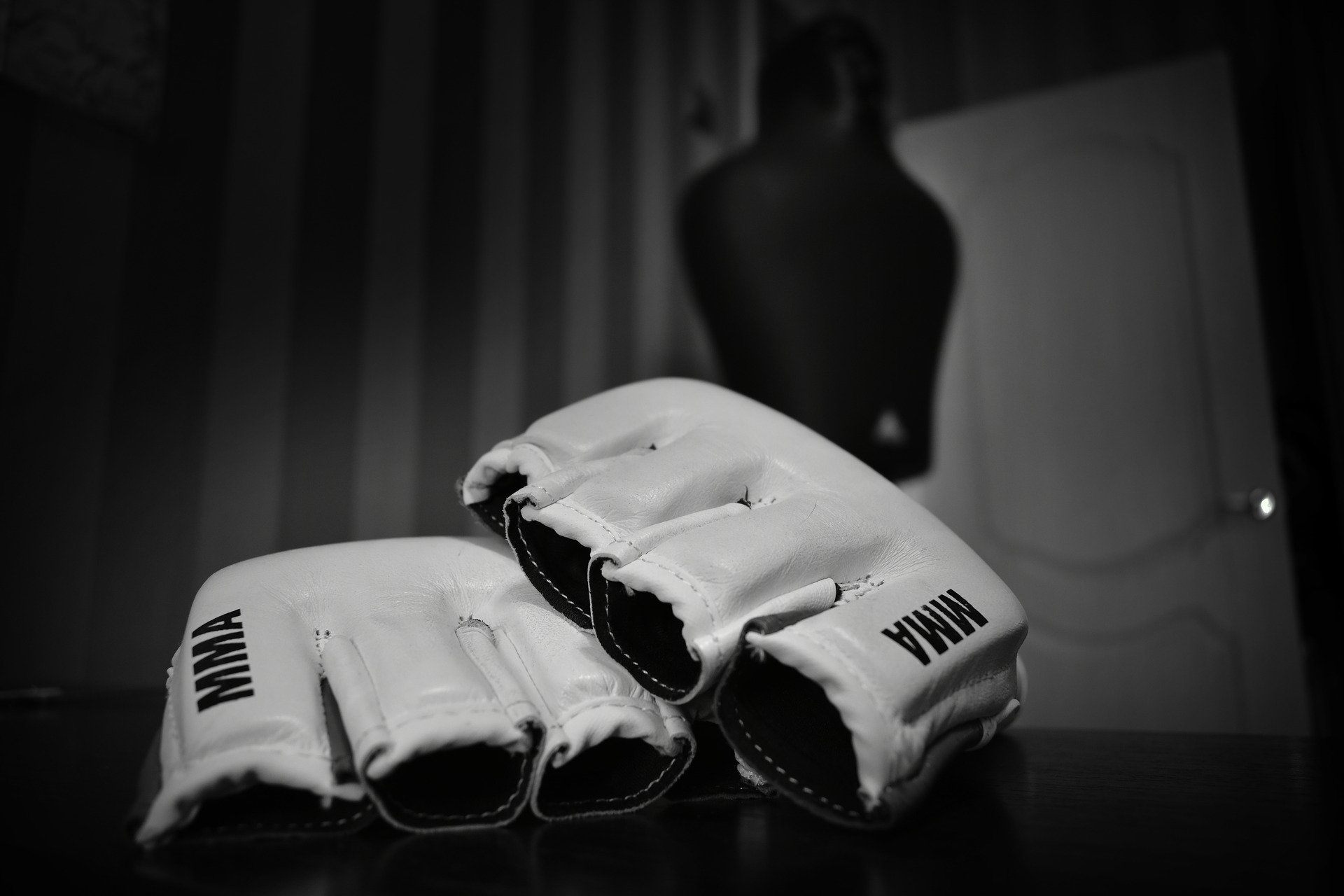 How to complete the equipment for the first MMA training?