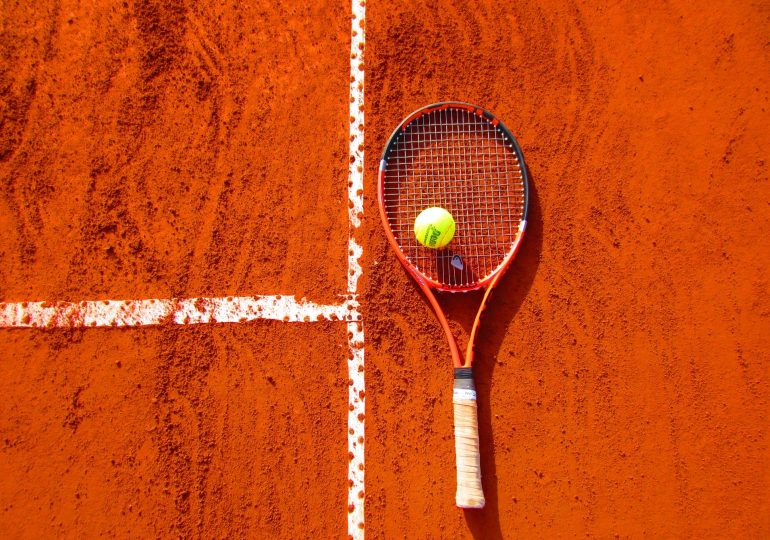 Tennis without secrets: how to perfect the forhend stroke?