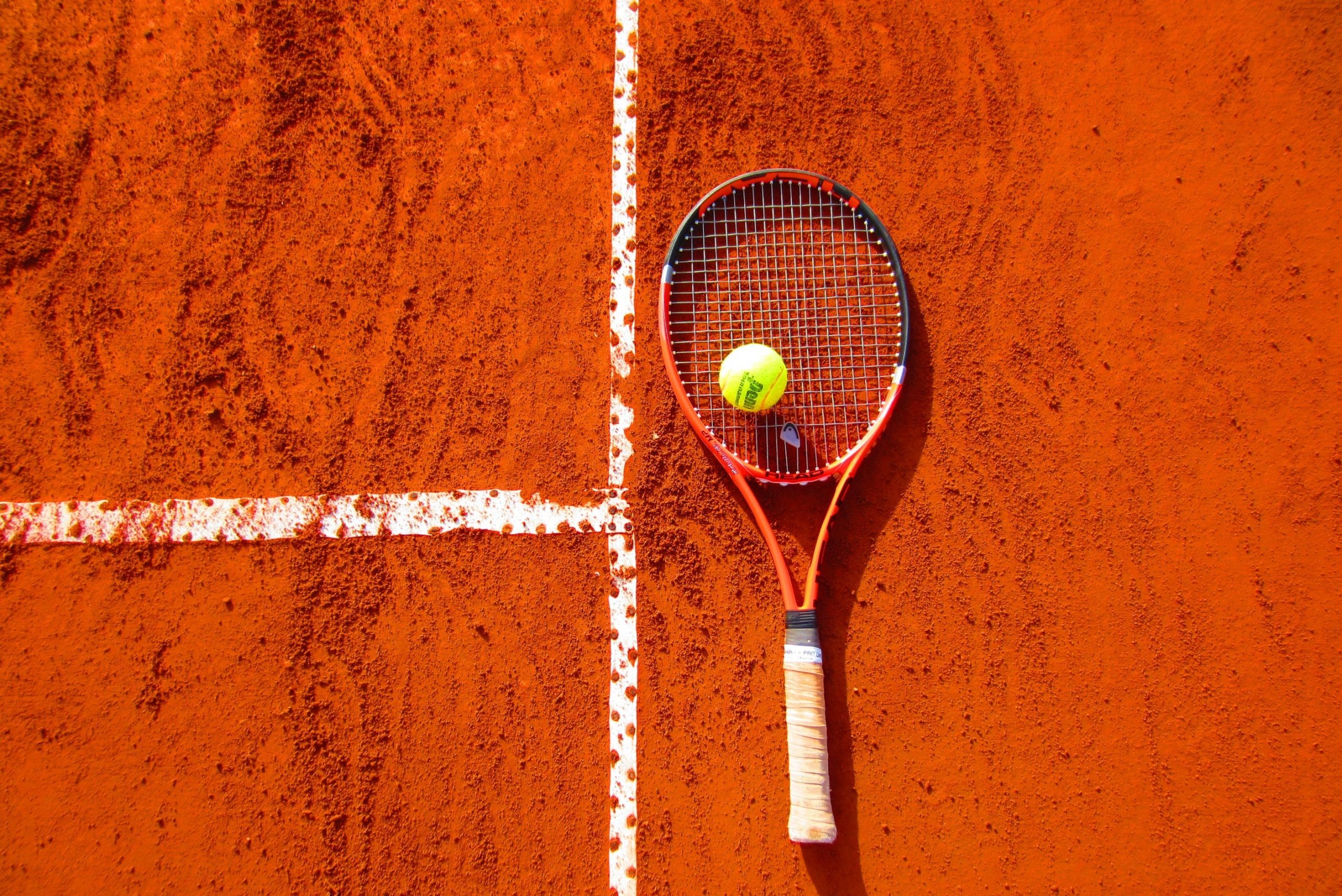 Tennis without secrets: how to perfect the forhend stroke?
