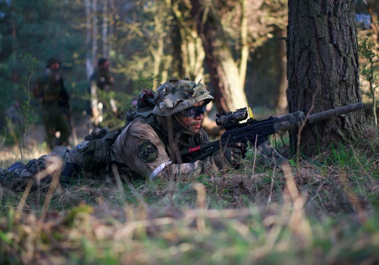 Long-distance shooting - the school of precision and patience